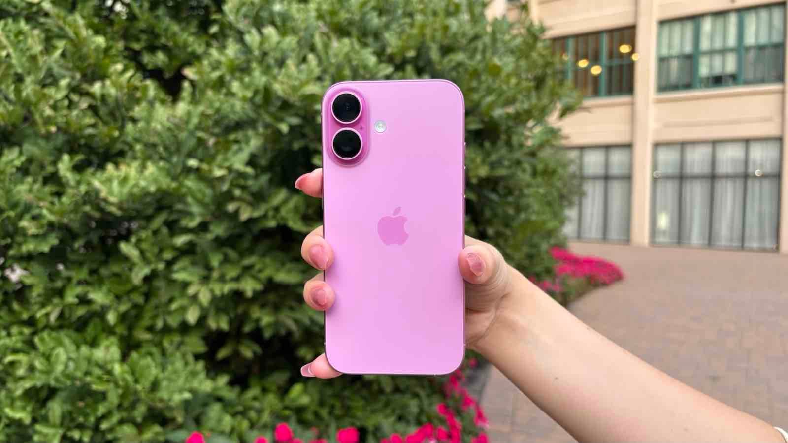 Apple iPhone 16 (128 GB, Pink) preview 4